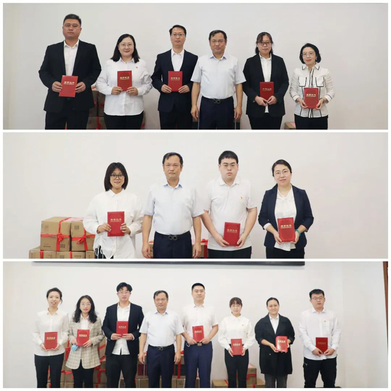 戴長(zhǎng)冰出席“中國(guó)夢(mèng)·勞動(dòng)美——喜迎二十大解放思想再出發(fā)”讀書(shū)征文活動(dòng)頒獎(jiǎng)儀式同獲獎(jiǎng)代表座談(圖1) 戴長(zhǎng)冰出席“中國(guó)夢(mèng)·勞動(dòng)美——喜迎二十大解放思想再出發(fā)”讀書(shū)征文活動(dòng)頒獎(jiǎng)儀式同獲獎(jiǎng)代表座談(圖1)